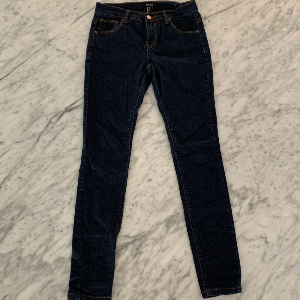 Forever 21 Jeans Dark Blue stretchy 26